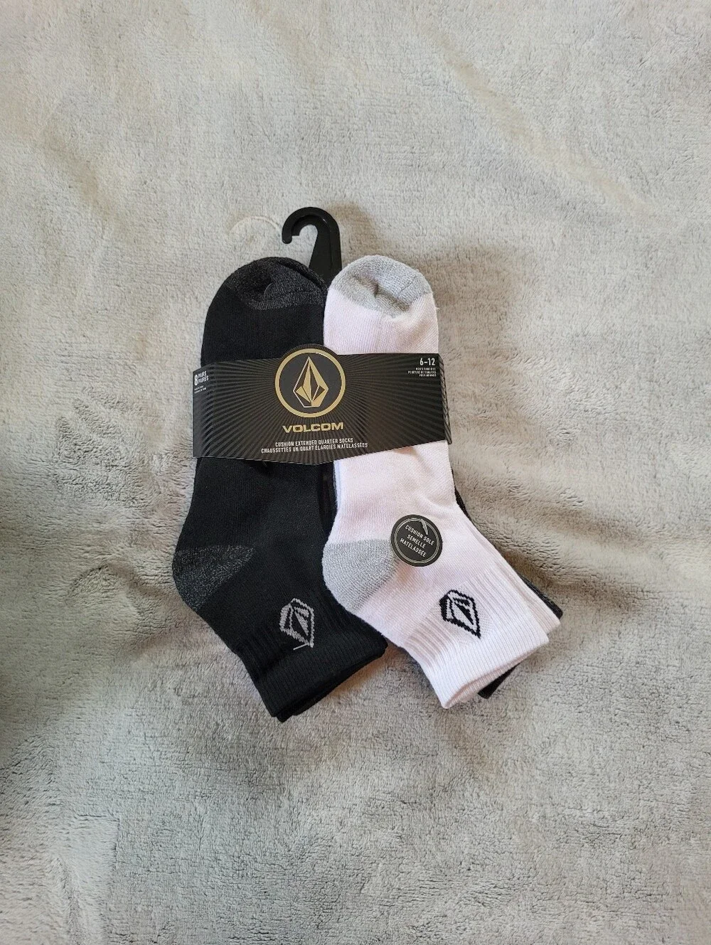 8-Pairs Volcom Mens Size 6-12 Cushioned Quarter Socks Black Grey White
